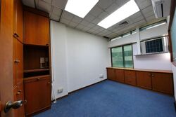 United House (D9), Office #517865661